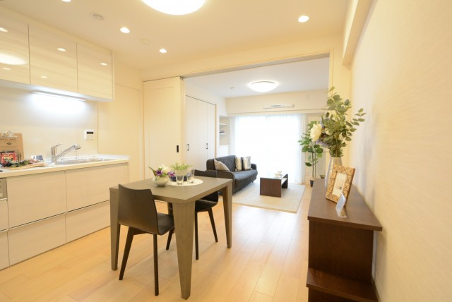 ライオンズマンション学芸大学 洋室2