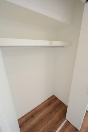 マンション雅叙苑 洋室1