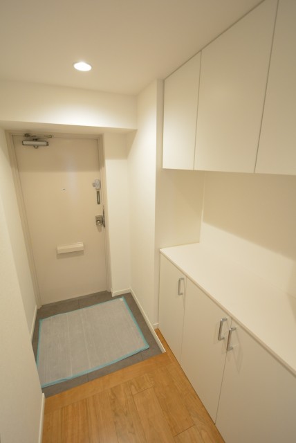 神楽坂ハウス 玄関