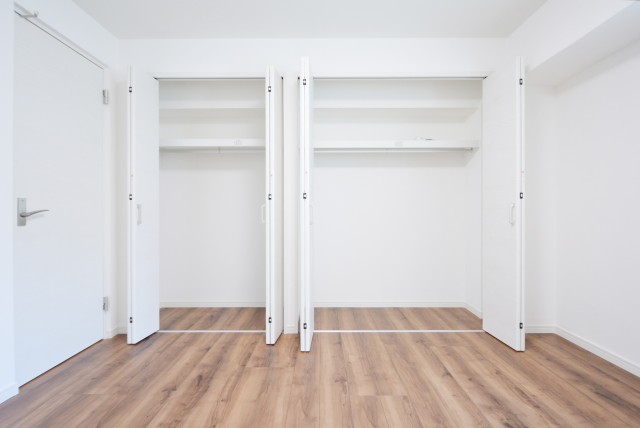 マンション雅叙苑 洋室2