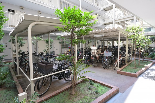 神楽坂ハウス 駐輪場