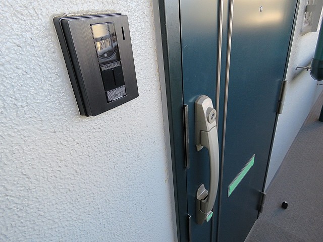 サードリハイツ本館　TVモニター付きインターホン