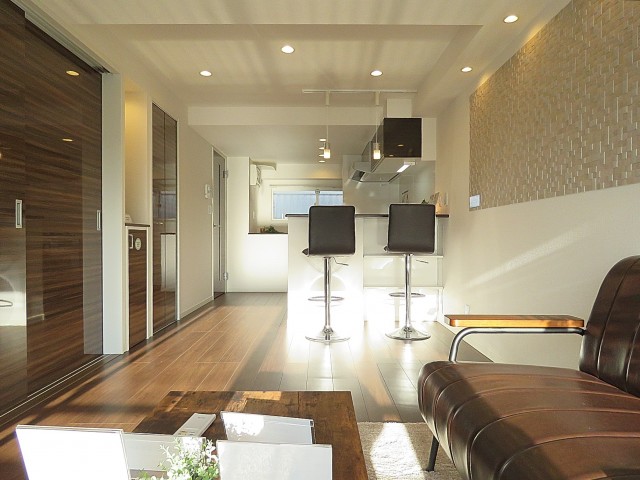 サードリハイツ本館 LDK約13.6帖 サードリハイツ本館 LDK約13.6帖