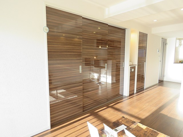 サードリハイツ本館 洋室扉 サードリハイツ本館 洋室扉