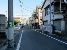 祐天寺コーポラス　前面道路