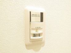 朝日プラザ北新宿　人感センサー