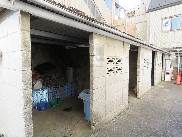 キャッスル共進マンション　ゴミ置場