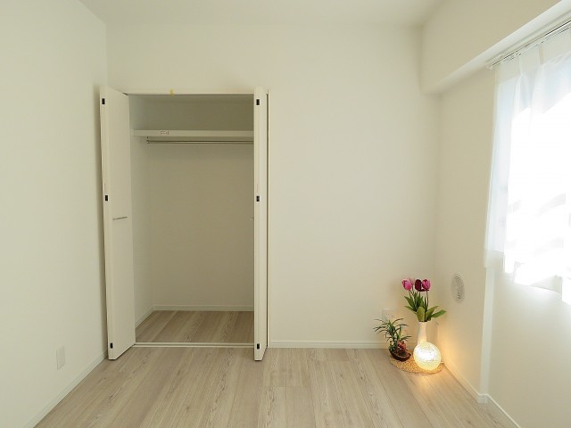 朝日プラザ北新宿　洋室約5.2帖