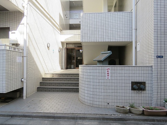 朝日プラザ北新宿　エントランス