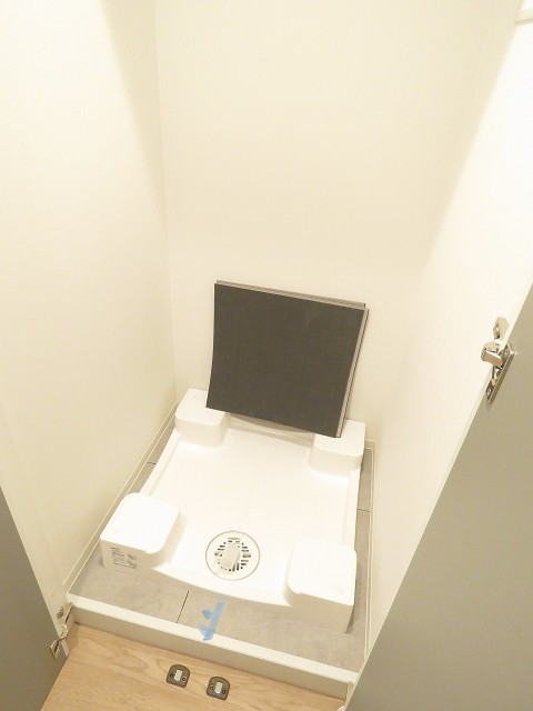 東建マンション学芸大　洗濯機置場