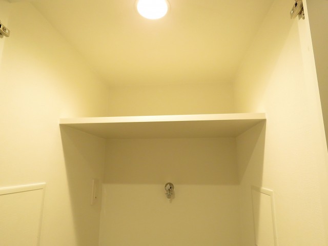 東建マンション学芸大　洗濯機置場