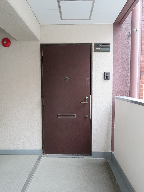 グランドメゾン新宿東　玄関扉