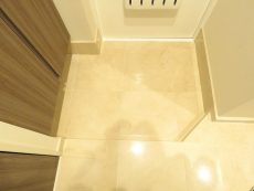 グランドメゾン新宿東　玄関ホール