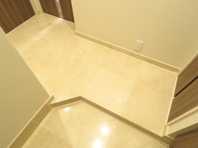 グランドメゾン新宿東　廊下