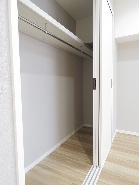 モナーク三軒茶屋　クローゼット