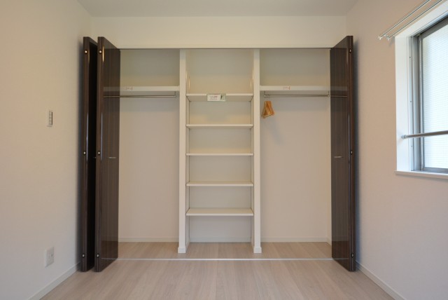 マンション雅叙苑 洋室1