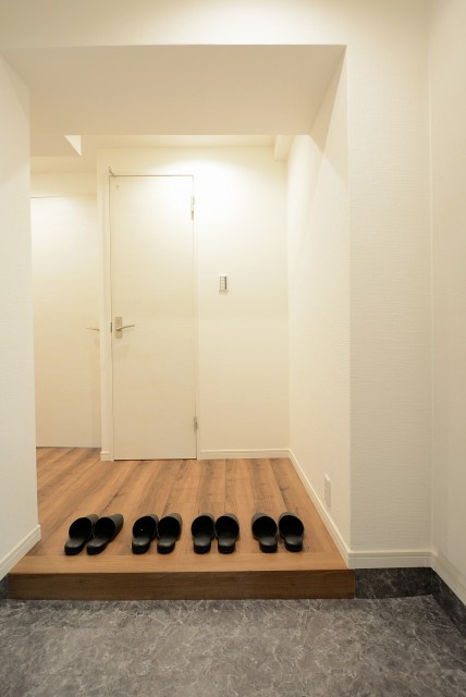 マンション雅叙苑 (4)玄関