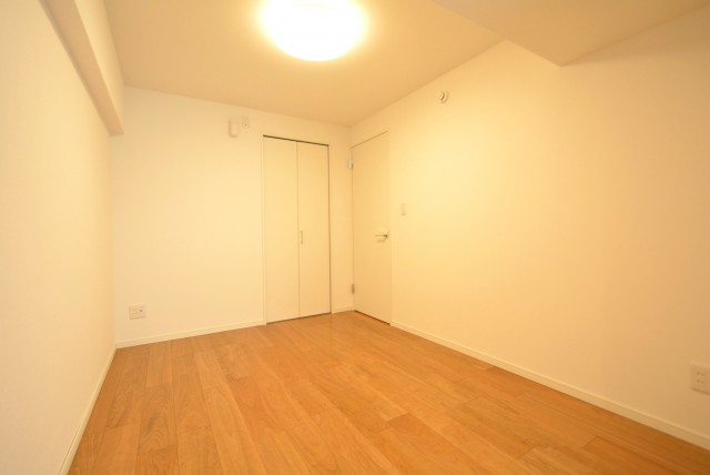 神楽坂ハウス 洋室1