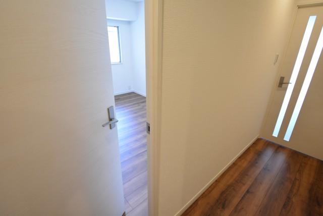 マンション雅叙苑 洋室2