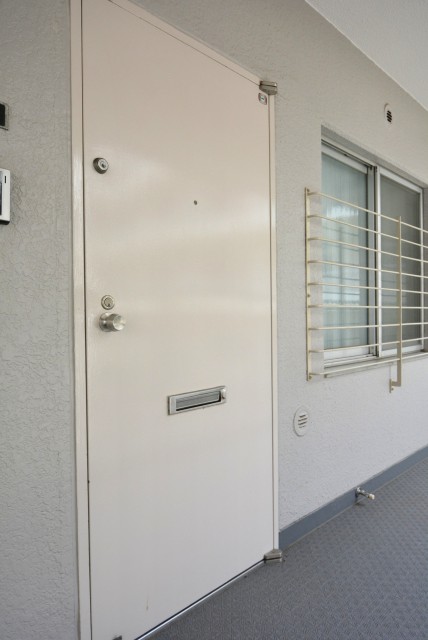 神楽坂ハウス 玄関