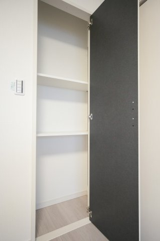 日商岩井碑文谷マンション 洋室1