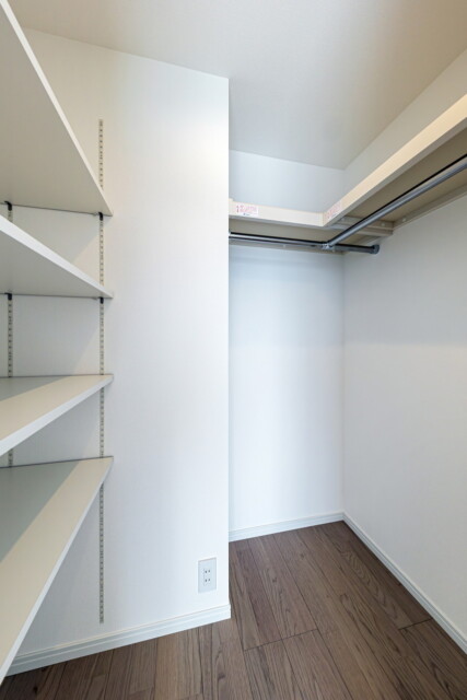 ルピナス中野レジデンス 洋室1