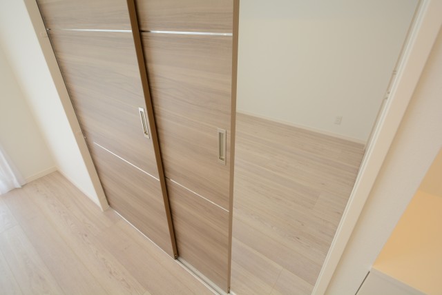 御苑フラワーマンション 洋室1