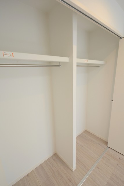 御苑フラワーマンション 洋室1