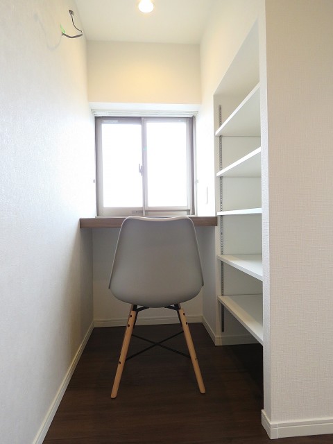 馬事公苑前ハイム　デスク