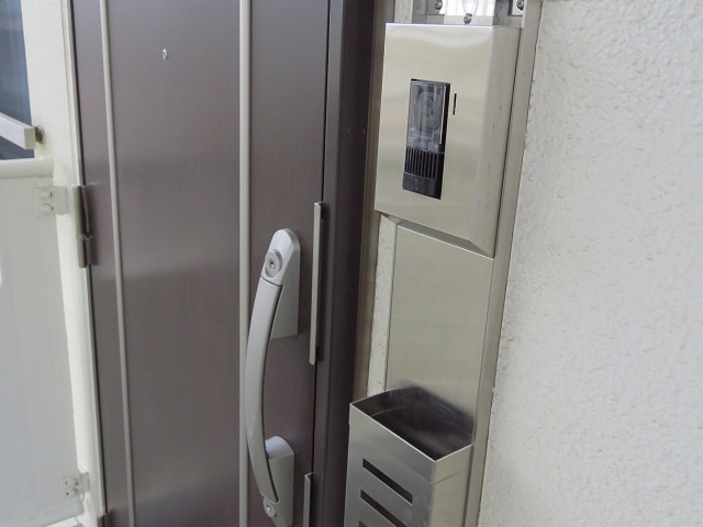 パシフィック馬事公苑前　TVモニター付きインターホン