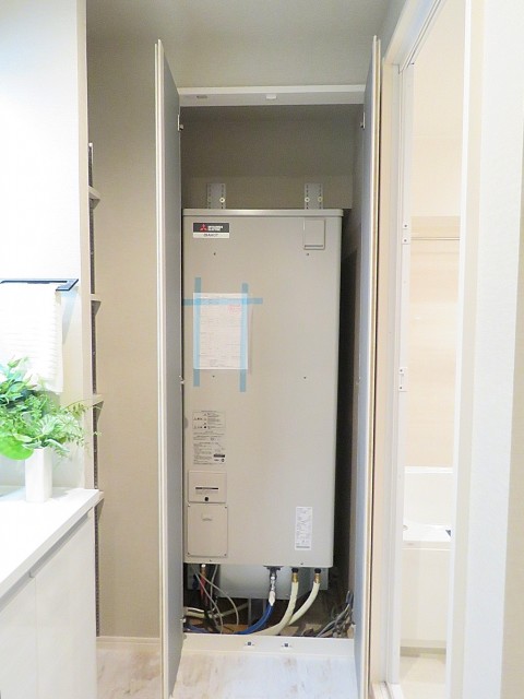 シティハウス西大久保　電気温水器