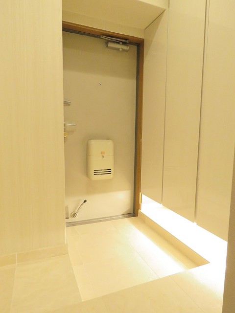 松見坂武蔵野マンション　玄関ホール