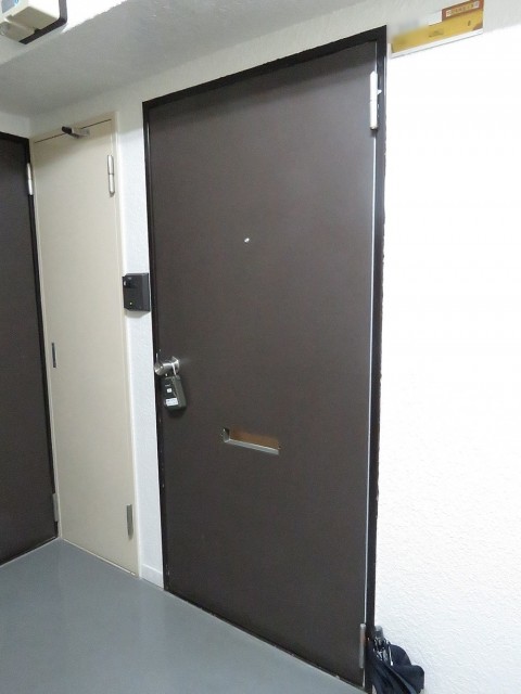 ライオンズマンション三軒茶屋第3　玄関扉