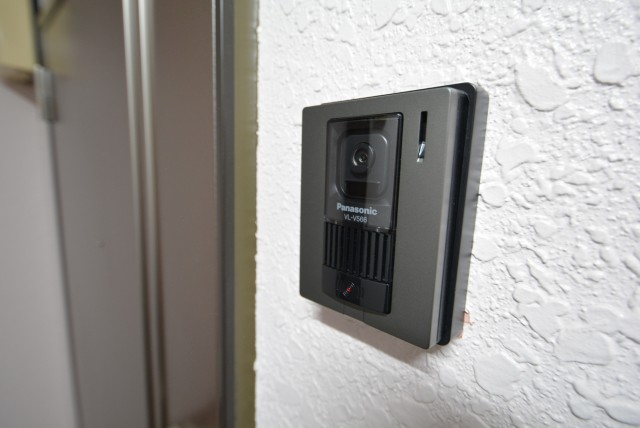 トーア明大前マンション 玄関