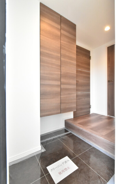 東山コーポラス 玄関