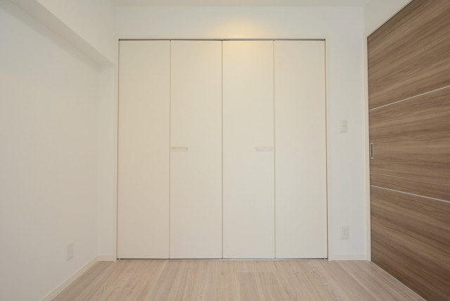 御苑フラワーマンション 洋室1