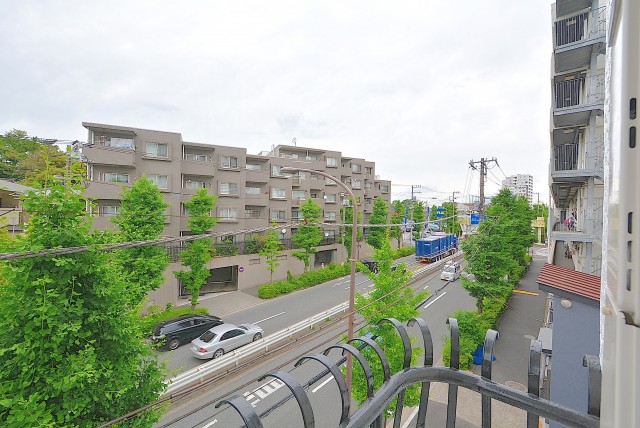 秀和等々力レジデンス バルコニー