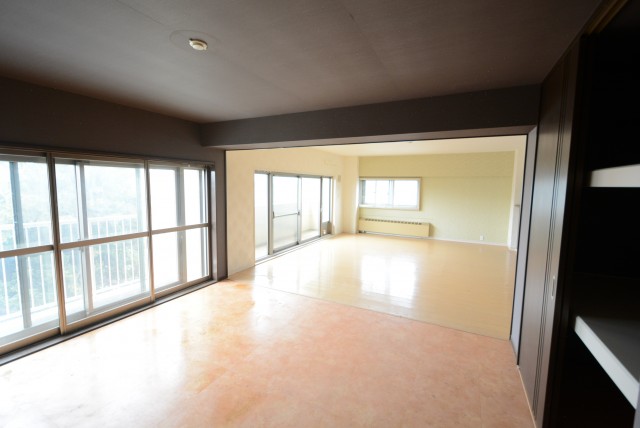 馬事公苑前ハイム1号棟 リビング・ダイニング