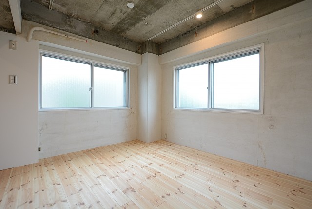 秀和等々力レジデンス 洋室