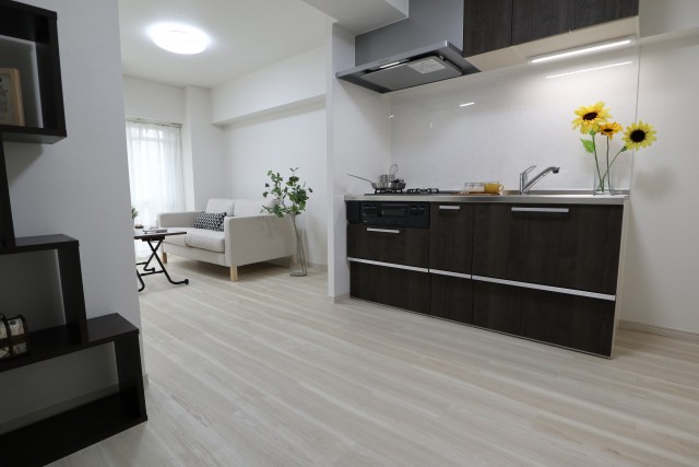 秀和南大井レジデンス リビングダイニング
