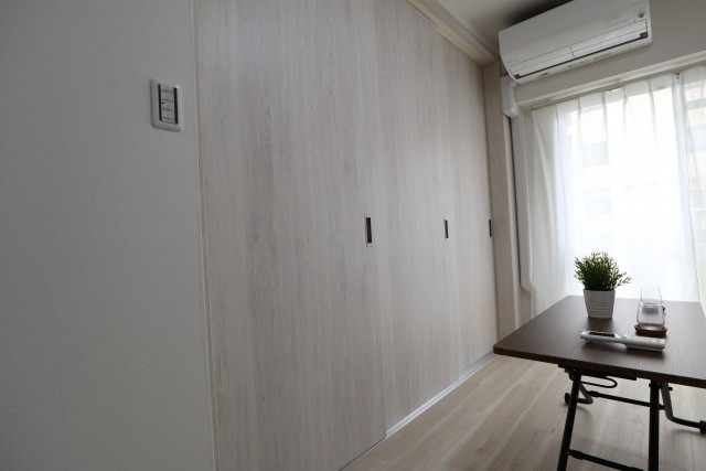 秀和南大井レジデンス洋室