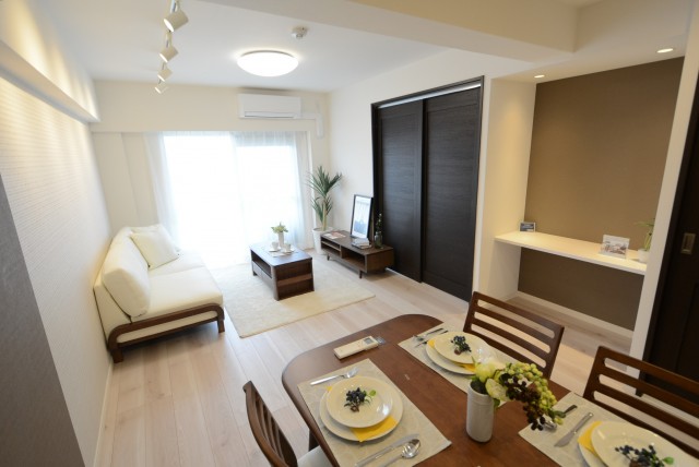 多摩川芙蓉ハイツ３号棟 リビング・ダイニング