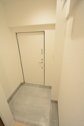 馬事公苑前ハイム2号棟 玄関