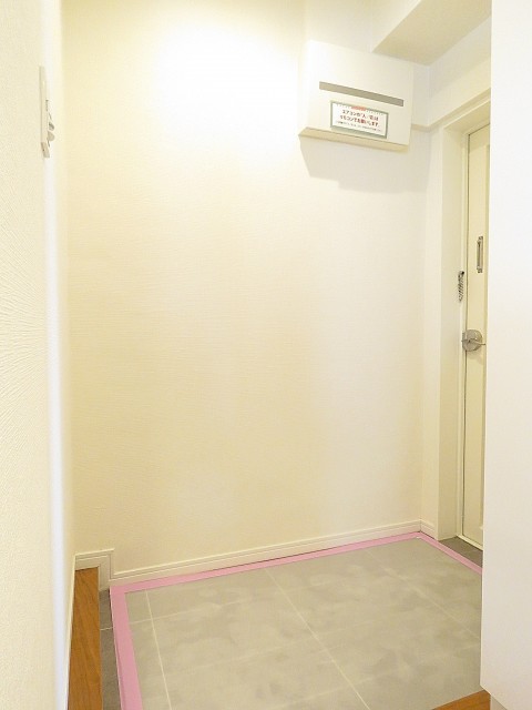 柿の木坂東豊エステート　玄関ホール