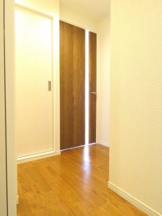 柿の木坂東豊エステート　廊下