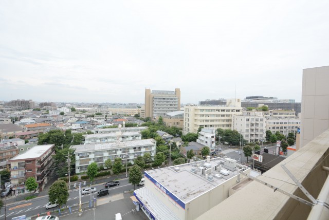 馬事公苑前ハイム2号棟 北バルコニー