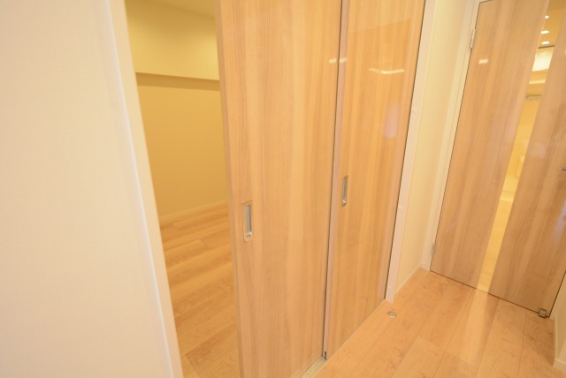 戸山ハイツ 洋室2