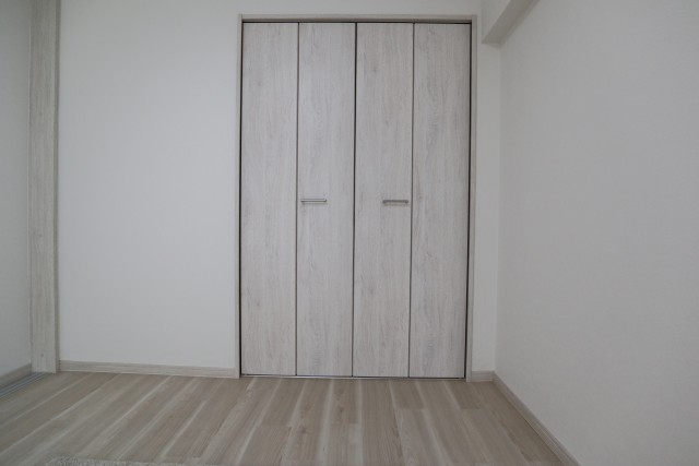 秀和南大井レジデンス洋室