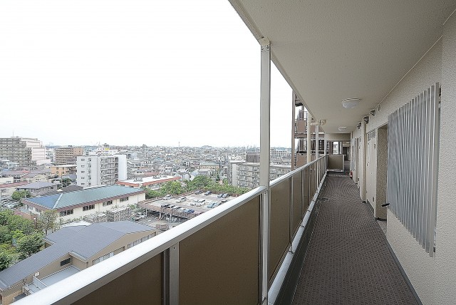 多摩川芙蓉ハイツ３号棟 外廊下