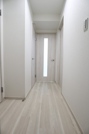 秀和南大井レジデンス 玄関